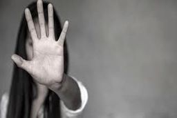 پسر جوان، متهم تجاوز به دختر ۱۴ ساله بعد از خوراندن نوشیدنی مسموم