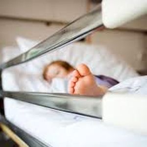 تصادف دلخراش دختر بچه در کاشان/ ویدئو