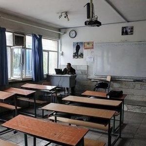 ضرب و شتم یک معلم در مهران؛ پرونده قضایی تشکیل شد