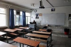 ضرب و شتم یک معلم در مهران؛ پرونده قضایی تشکیل شد