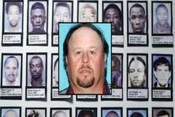 جزئیات قتل ۲۳ مرد و پسر نوجوان به دست جنایتکار سریالی