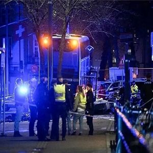 برخورد مرگبار اتوبوس به یک ایستگاه اتوبوس