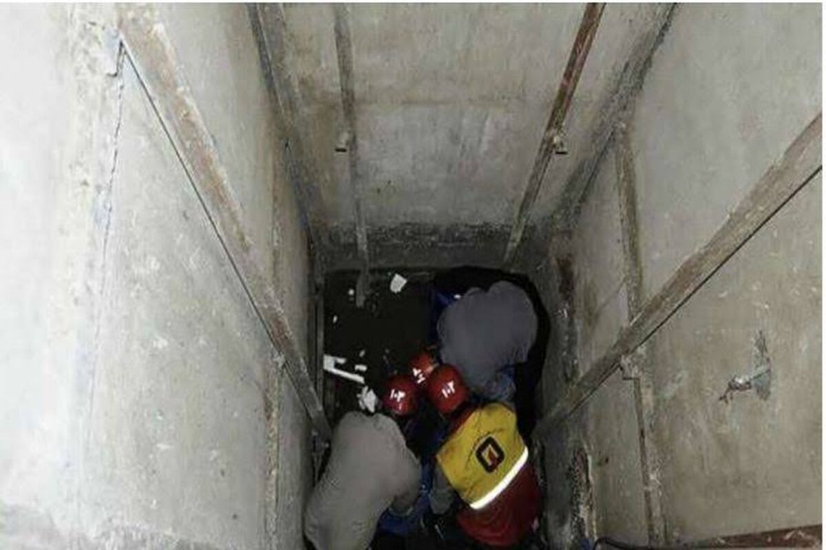 جان باختن یک نفر در سقوط بالابر استخر