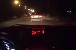 لحظه تیراندازی و توقف زانتیا توسط پلیس شیراز/ ویدئو