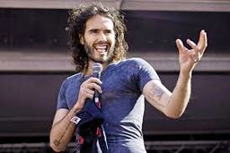 بازیگر معروف به چهار زن تجاوز کرد