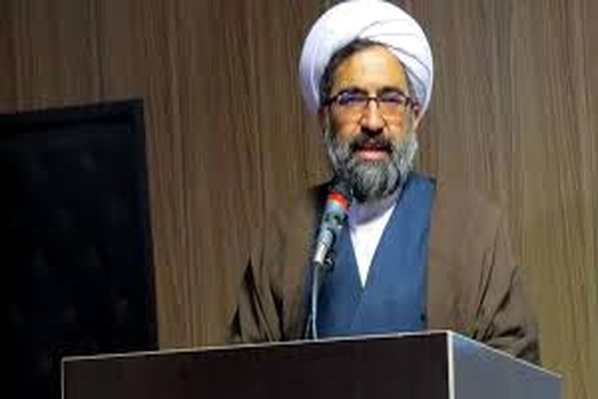 سوء قصد به امام جمعه کازرون/ اولین تصاویر از ضارب امام جمعه کازرون/ گزارش تازه صداوسیما؛ امام جمعه کازرون به شهادت نرسیده اما حال او وخیم است/ ویدئو