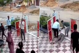 لحظه هولناک برق‌گرفتگی یک مرد جوان مقابل خانه‌اش/ ویدئو