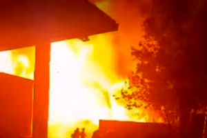 آتش‌سوزی در انبار لبنیات میهن/ بامداد امروز رخ داد/ ویدئو