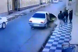 ربودن 2 کودک در زاهدان/ بچه ها از مدرسه برگشته بودند/ ویدئو