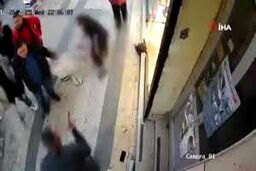 کسبه بازاری در ترکیه زنی را از کشته شدن به دست همسرش نجات دادند/ ویدئو+18