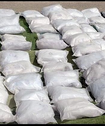 کشف ۱۱ کیلوگرم ماده مخدر شیشه و دستگیری باند توزیع مواد مخدر