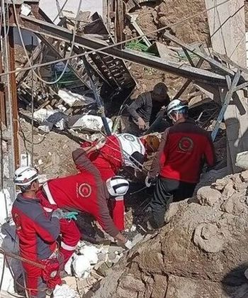 ریزش سقف یک ساختمان حادثه ساز شد/ آمار مصدومان