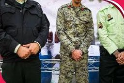 چهار نظامی قلابی از مردم اخاذی می‌کردند