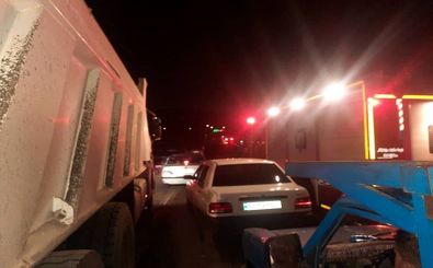 تصادف زنجیره‌ای ۱۶ خودرو در بزرگراه امام علی(ع) بر اثر نشت گازوئیل