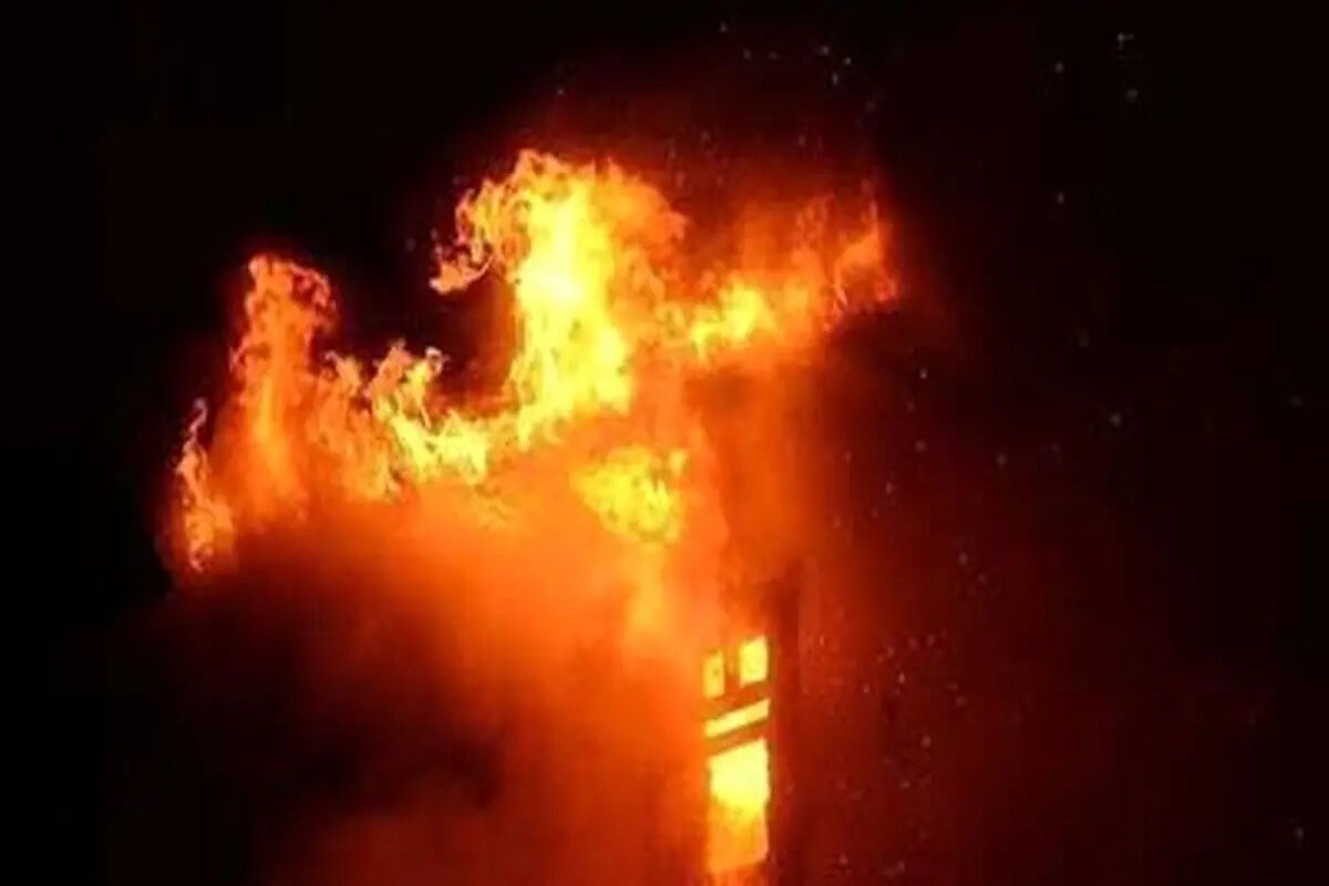 آتش‌سوزی گسترده در یک آسمان خراش در جاکارتا/ ویدئو 