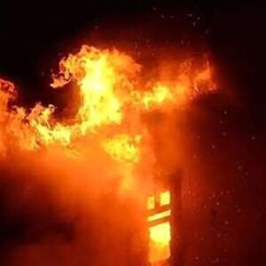 آتش‌سوزی گسترده در یک آسمان خراش در جاکارتا/ ویدئو 