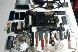 2 کرجی با شمار زیادی سلاح سرد و گرم دستگیر شدند