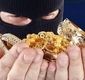 سرقت عجیب در درمانگاه امام رضا کرمانشاه/ دزدی گوشواره از گوش دختربچه در آغوش مادر/ ویدئو