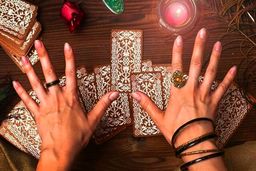 دستگیری یک خانواده رمال در فردیس