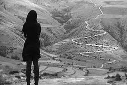 نجات دختر 16 ساله از دست هیولای هوسران