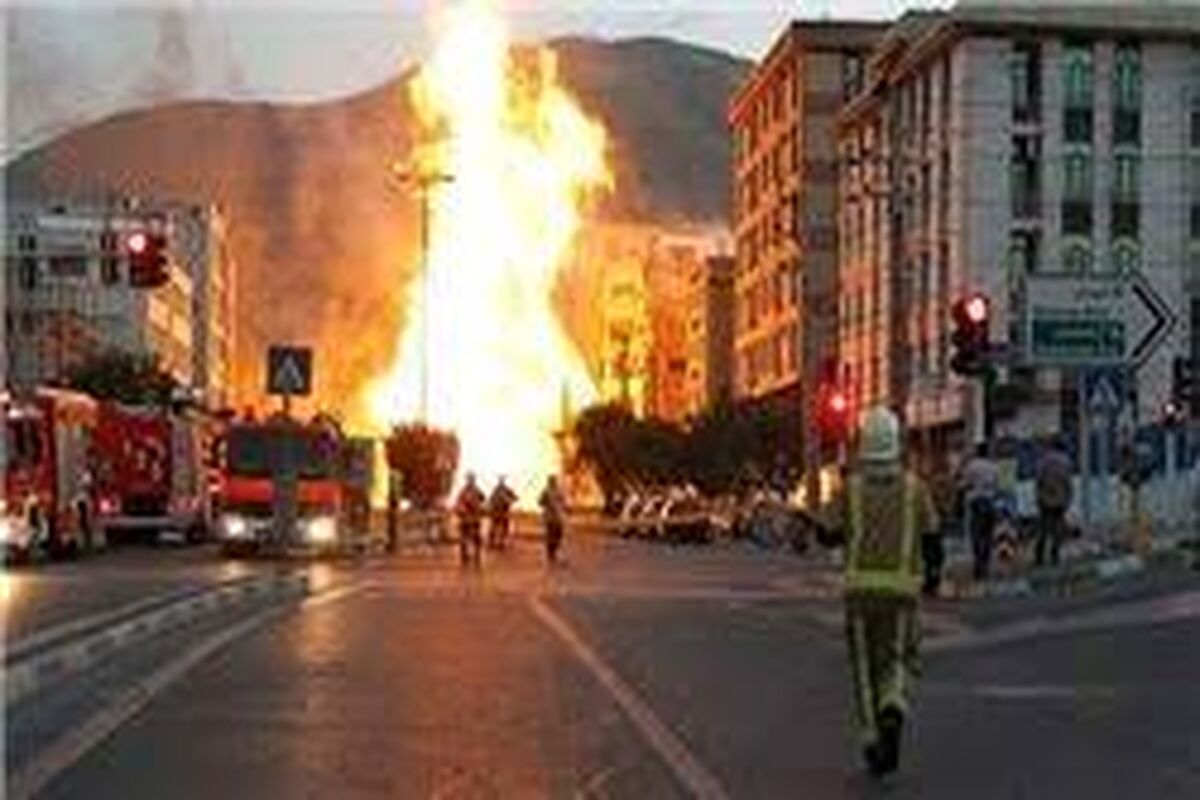 انفجار در واحد مسکونی در خیابان ستاره همدان 