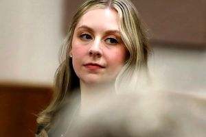 ماجرای معلمی که هدف گلوله دانش‌آموز ۶ ساله قرار گرفت 