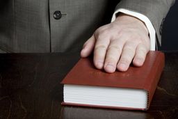 ۵۰ بار قسم برای اثبات بی گناهی شوهر