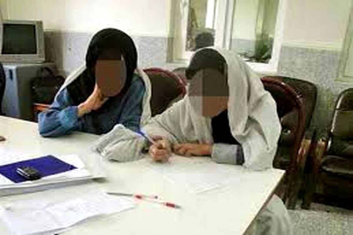 دو خواهر پدرشان را گروگان گرفتند