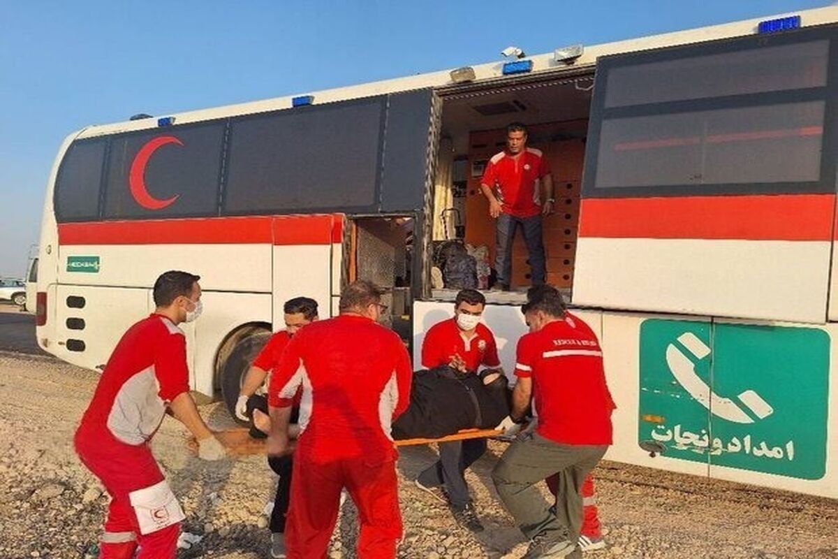حادثه شدید برای اتوبوس زائران اربعین در مرز مهران/ تا این لحظه ۴۳ نفر مصدوم شدند