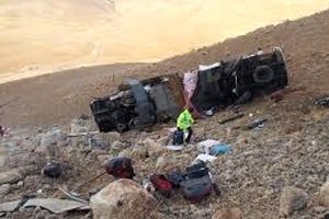 علت واژگونی اتوبوس تهران–یاسوج در سمیرم مشخص شد 