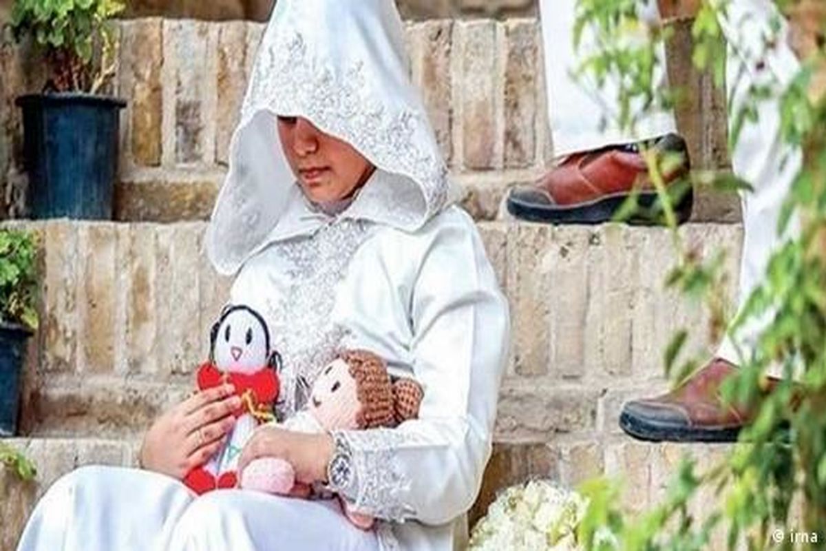 مینا دختر 14 ساله فقط یک ماه عروس بود / سرنوشت این دختر دلتان را می لرزاند 