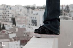 خودکشی دختر 18ساله در آبادان