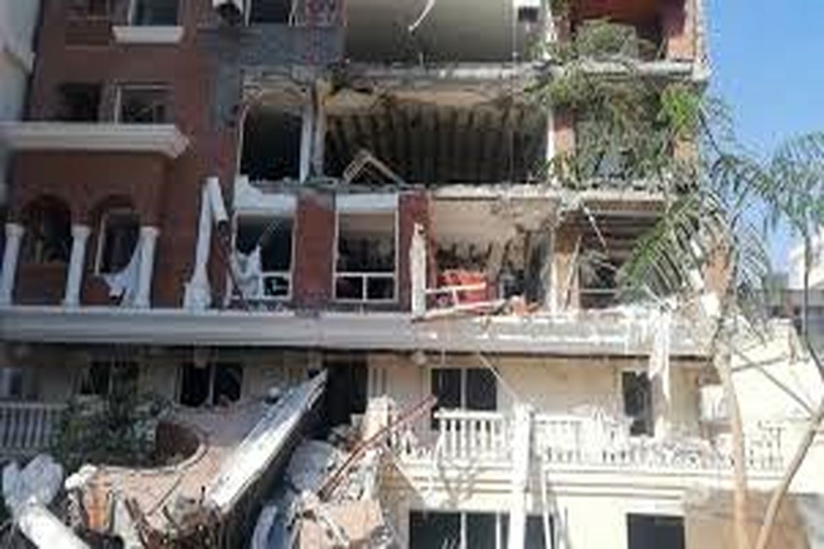 جزئیاتی از انفجار در ساختمان مسکونی بلوار معلم بندرعباس/ حدود ۱۰ مصدوم 