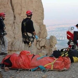 لحظه کشف جسد کوهنورد مشهدی گم شده در کلاردشت بعد از 13 روز جستجو/ ویدئو