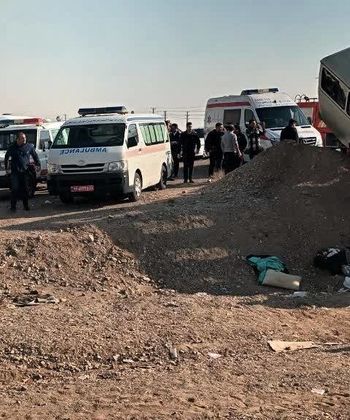 سقوط مینی بوس دانش آموزان به پل در ایوانکی 