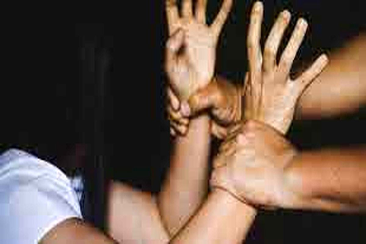 دستگیری ۵ مرد به اتهام تجاوز به دو خواهر نوجوان