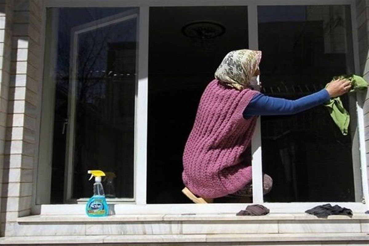 توصیه‌های ایمنی برای خانه‌تکانی/ از خطر برق‌گرفتگی تا مسمومیت با مواد شوینده