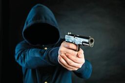تیراندازی به برادر زن در مهدیشهر/ مضروب راهی بیمارستان شد