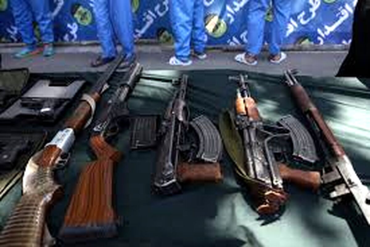 کشف سلاح و مهمات توسط مرزبانان