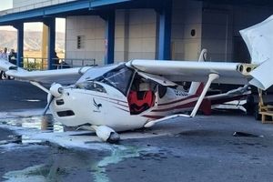 برخورد هواپیمای سبک با ساختمان فرودگاه تبریز