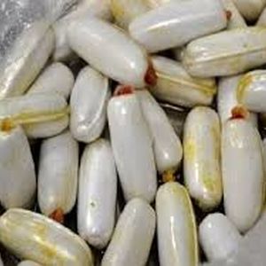 دستگیری سه قاچاقچی که مواد مخدر را بلعیده بودند