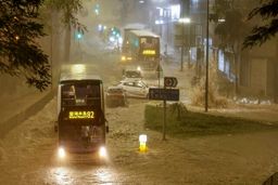 سیل ویرانگر در هنگ کنگ