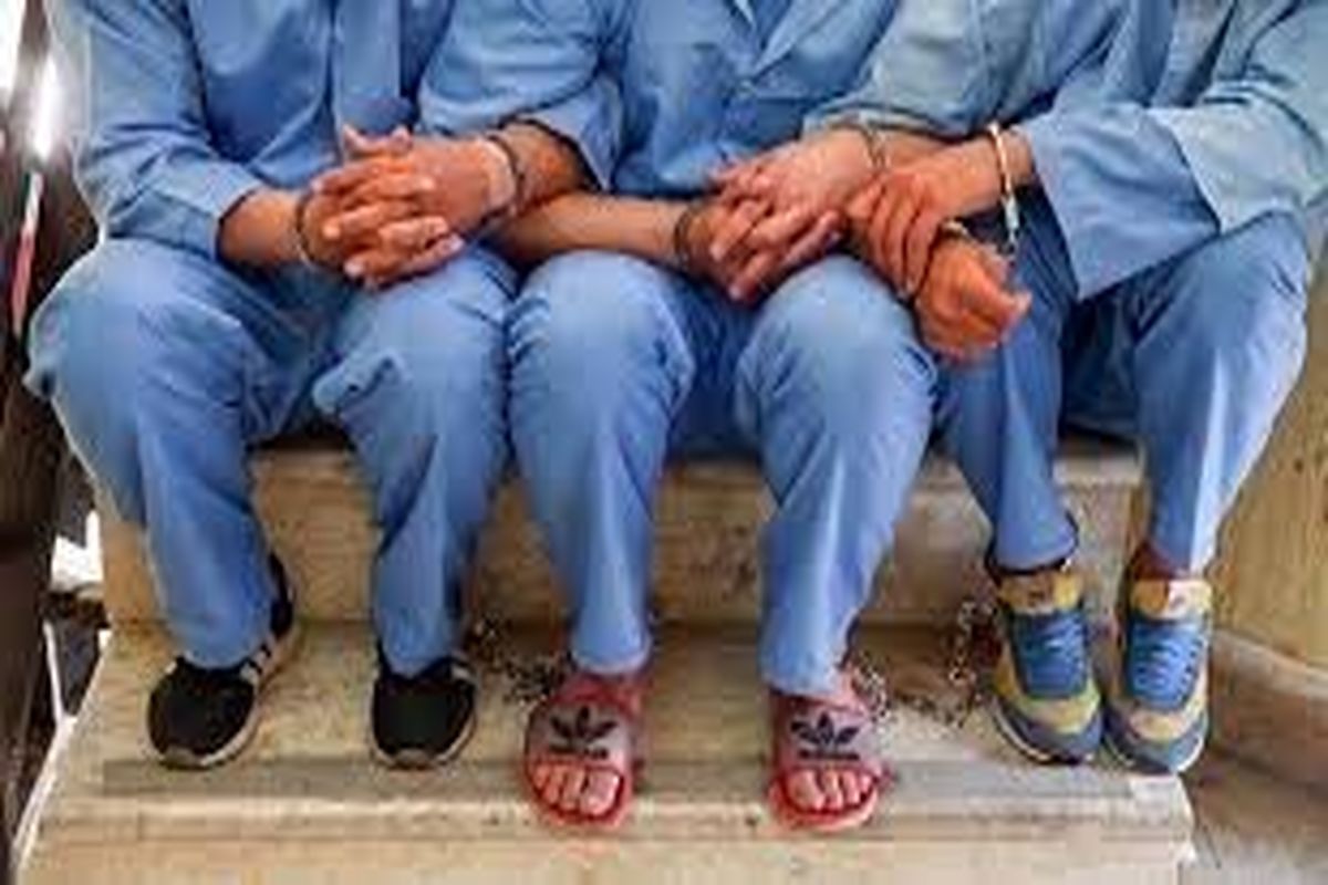 تصادف عمدی موتورسواران برای سرقت از رانندگان 
