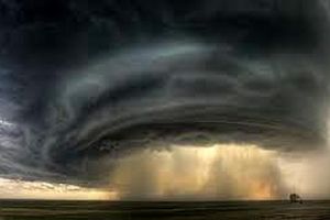 طوفان پسر ۴ ساله را برد