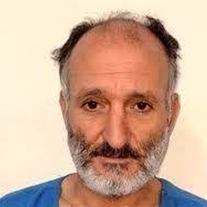 انتشار تصویر بدون پوشش سارق حرفه‌ای داخل خودرو برای شناسایی شکات/ ویدئو