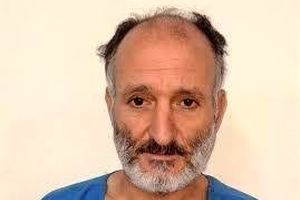 انتشار تصویر بدون پوشش سارق حرفه‌ای داخل خودرو برای شناسایی شکات/ ویدئو