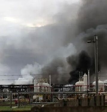 ۱۳ کشته و زخمی بر اثر انفجار در یک تونل بزرگراهی در چین