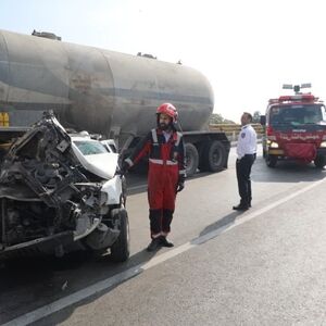 تصادف زنجیره‌ای ۱۲ خودرو در بزرگراه شهید شوشتری مشهد