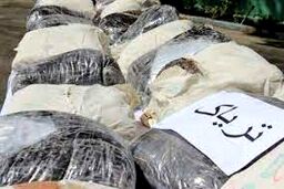 توقیف خودروی حامل ۲۱ کیلو تریاک در محور هراز