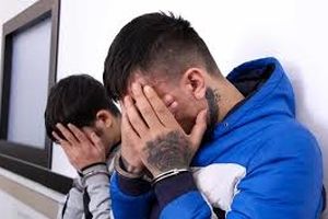 عاملان زورگیری تلفن همراه در مشهد دستگیر شدند/ ویدئو